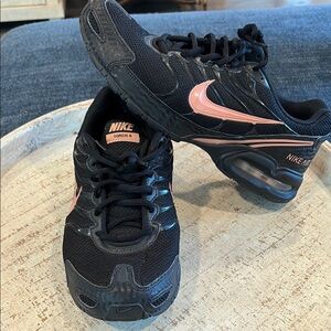 Nike Women's Black and Rose Air Max Torch 4 Shoes
